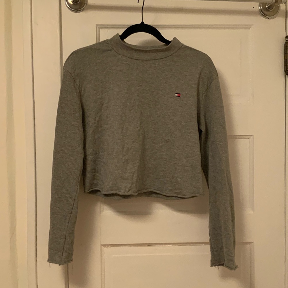 Tommy Hilfiger Cropped Grey Mockneck